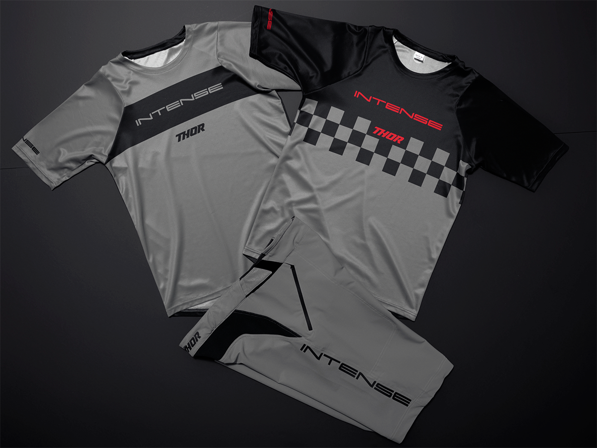 Intense Assist Chex Short-Sleeve Jersey