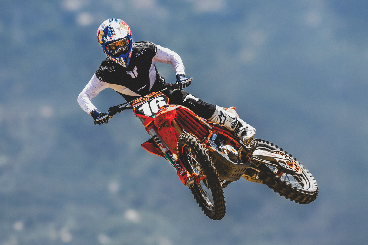 SPORTMODE Strike Jersey — White/Black