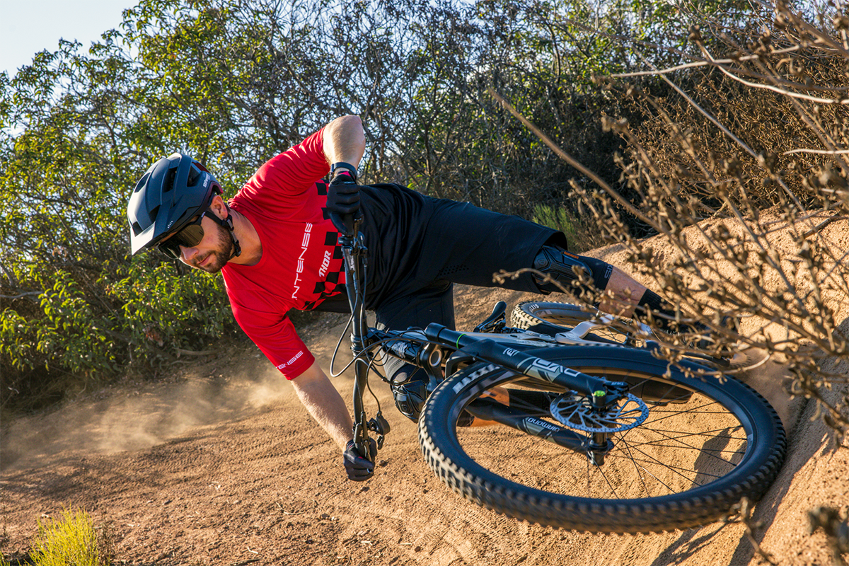 Intense Assist Chex Short-Sleeve Jersey