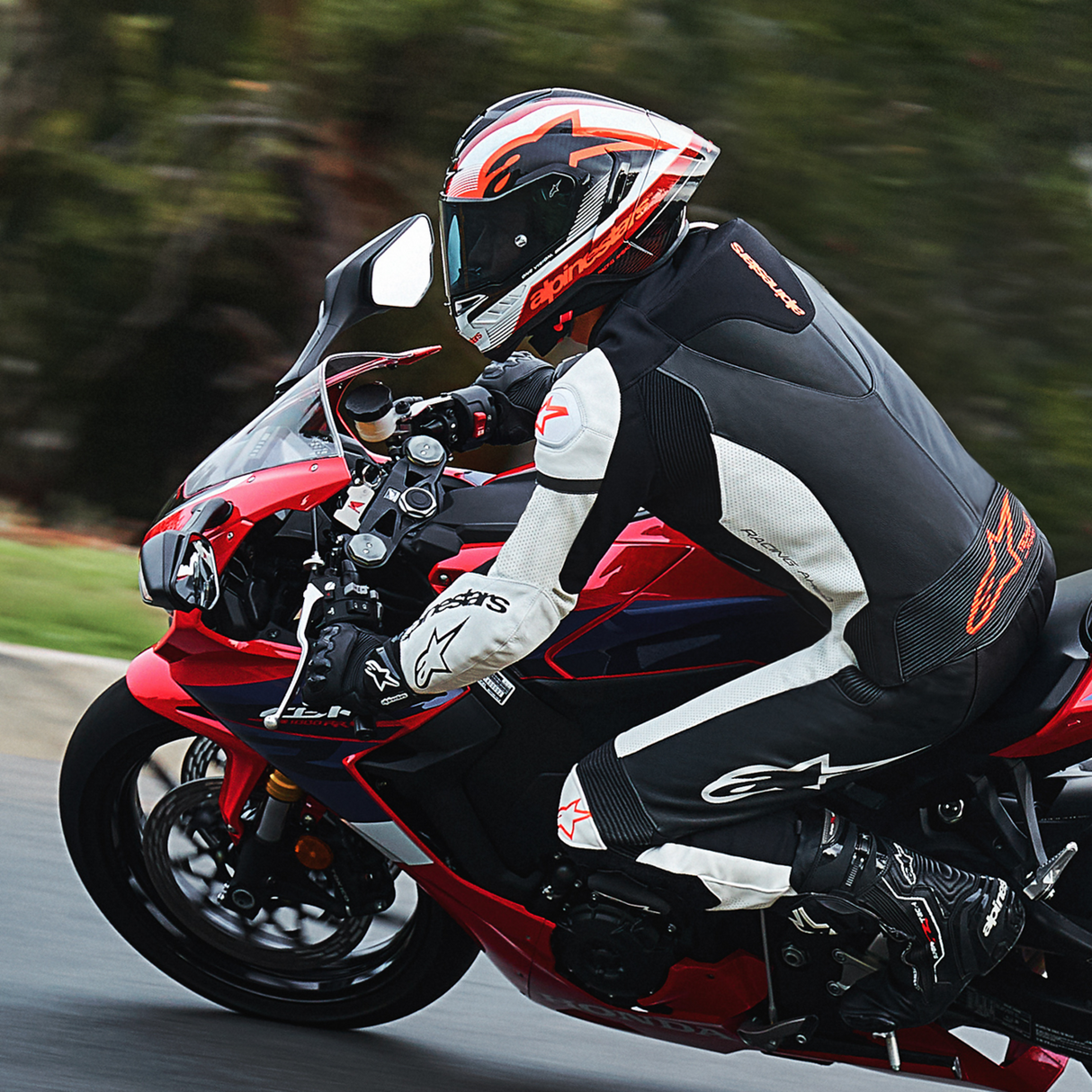 Supertech R10 Team Helmet