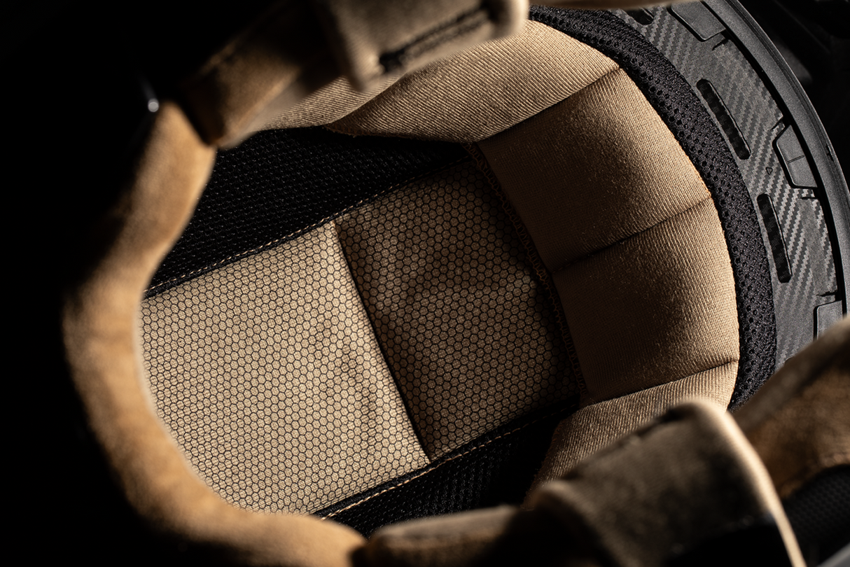 Icon Elsinore™ Monotype Solid Helmet