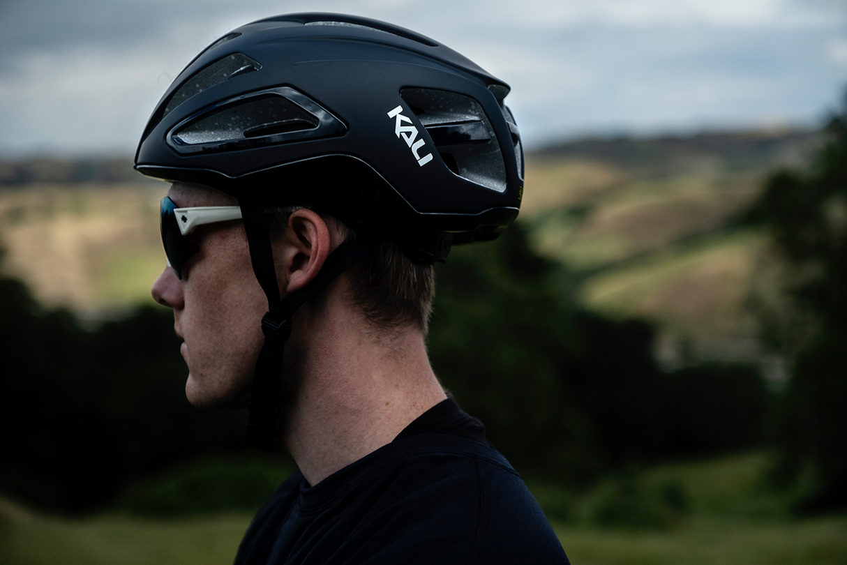 Uno Solid Bicycle Helmet