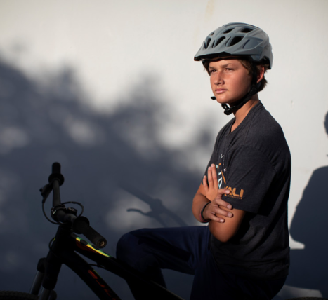 Kalli Chakra Solo Solid Helmet Black