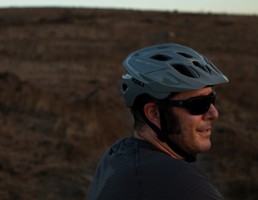 Kalli Chakra Solo Solid Helmet Blue