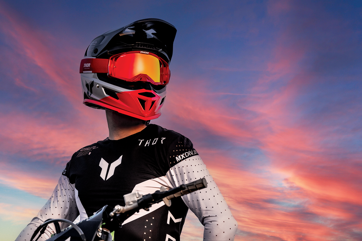 SPORTMODE Strike Jersey — White/Black