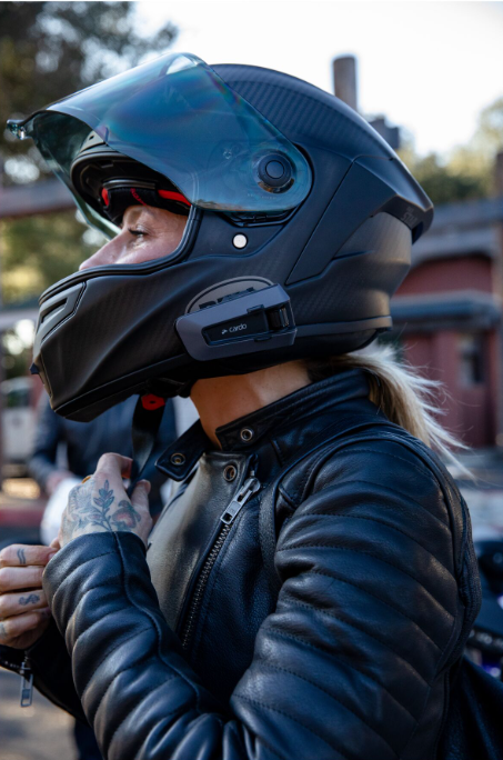 Cardo Packtalk Edge Headset