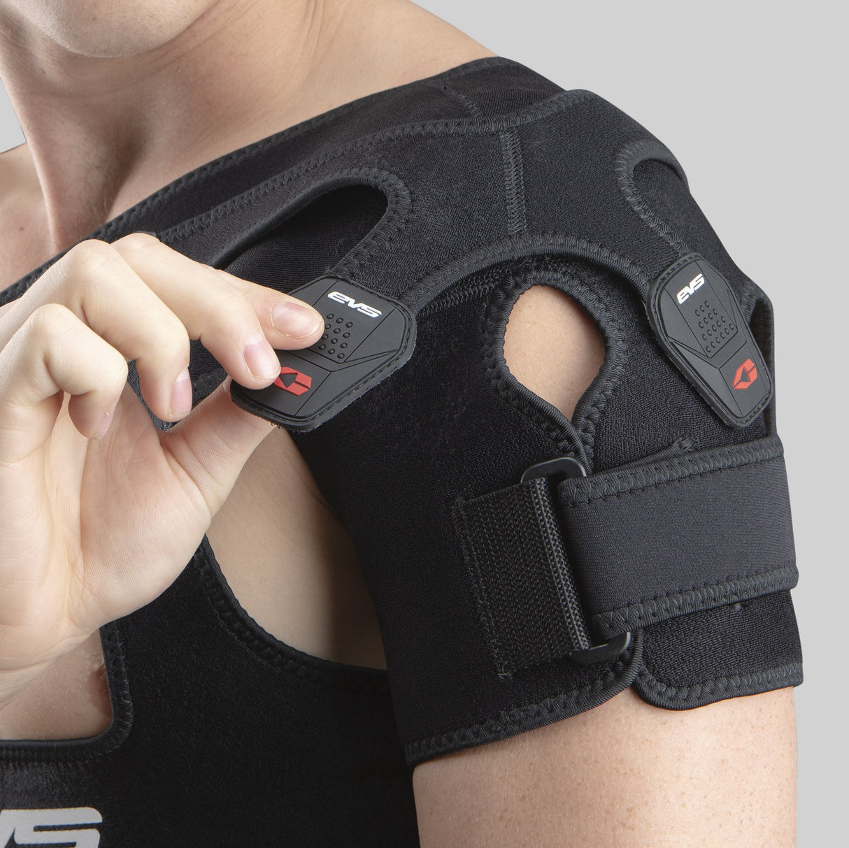 EVS SB03 SHOULDER SUPPORT