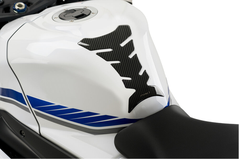 PUIG PERFORMANCE TANK PAD CARBON