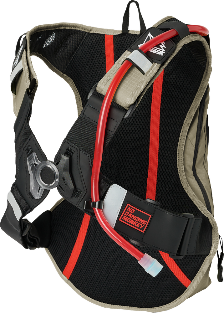 OUTLANDER MOTO 9L HYDO PACK SAND