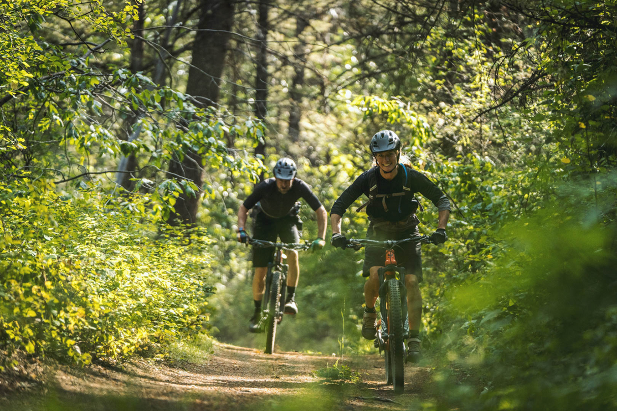 Maya 3.0 Solid Bicycle Helmet