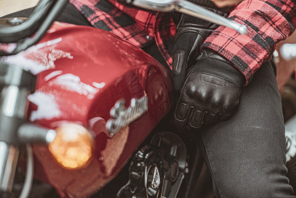 Highway 21 Revolver Black Gloves