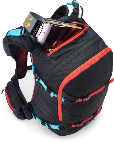 POW 16 WNTR PROTECTOR BACKPACK BLACK