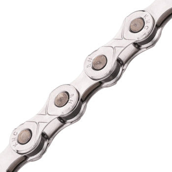 KMC e12 Chain - 136 Links - Silver